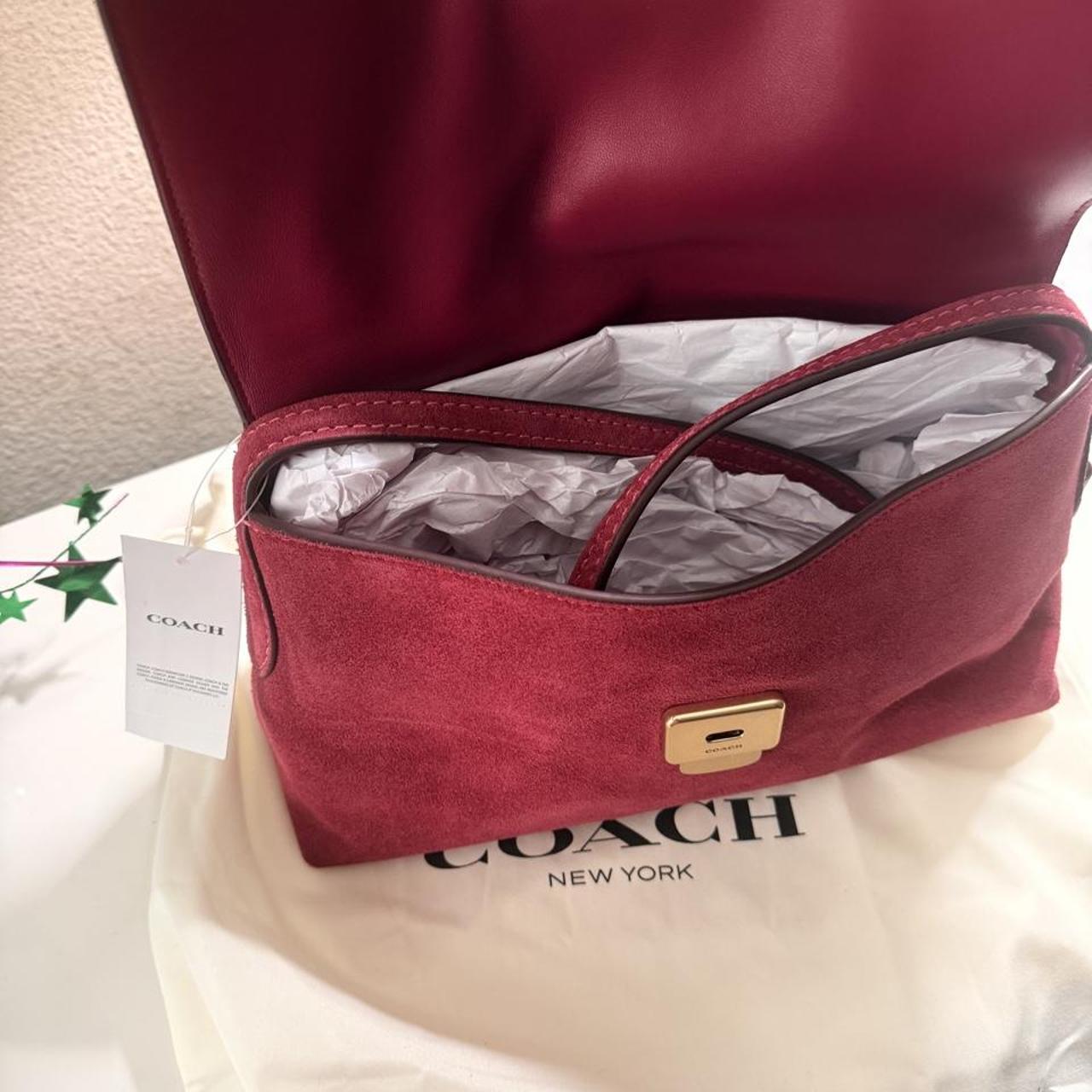 Coach Chelsea 30 Fuchsia Suede  BNWT